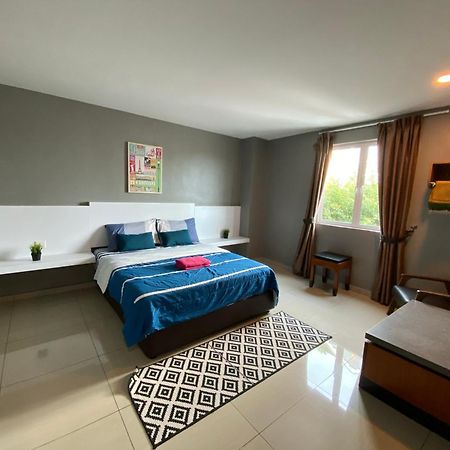 Straits Inc Apartment 5 , Bandar Melaka Buitenkant foto